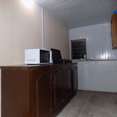 Posh Apartments And Hotel Ikeja Rom bilde