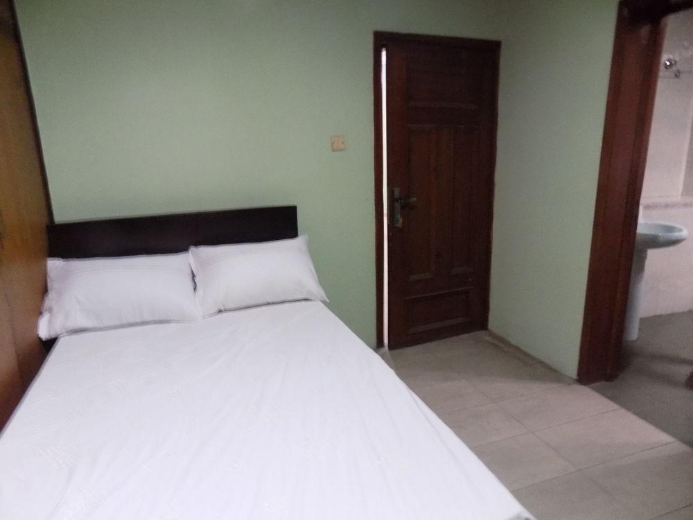 Posh Apartments And Hotel Ikeja Eksteriør bilde